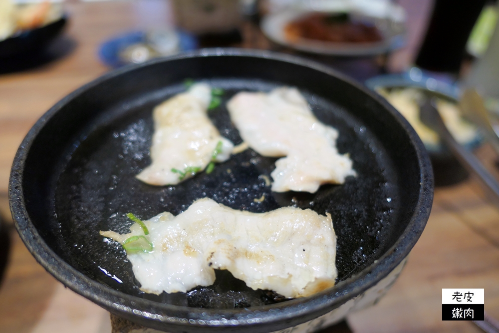 台中美食 | 單人也可以烤肉的【富田和牛燒肉】 / 不需要點和牛餐也很厲害 /從裝潢到食材、料理都很日式 - 老皮嫩肉的流水帳生活