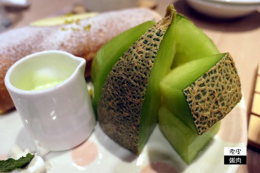 桃園火車站下午茶| 鬆餅天花板 Woosa洋食パンケーキ屋莎洋食鬆餅屋 - 老皮嫩肉的流水帳生活