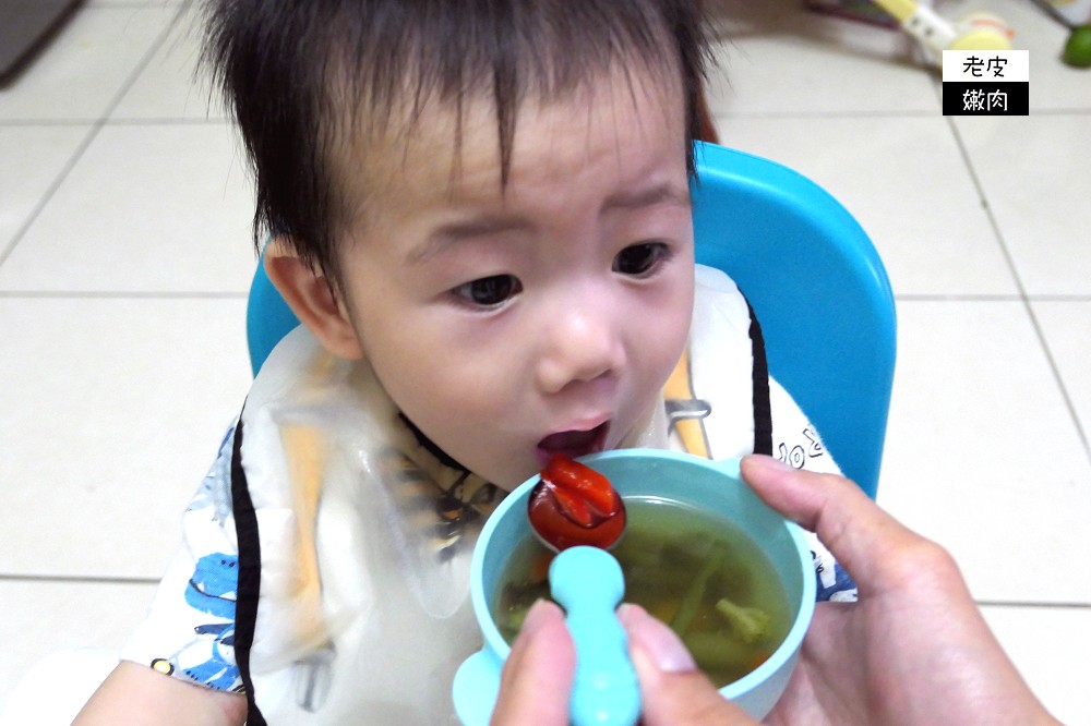 寶寶副食品推薦 | 陽光媽咪的【寶寶牛骨高湯蔬菜口味】無鹽、去油、無糖 - 老皮嫩肉的流水帳生活