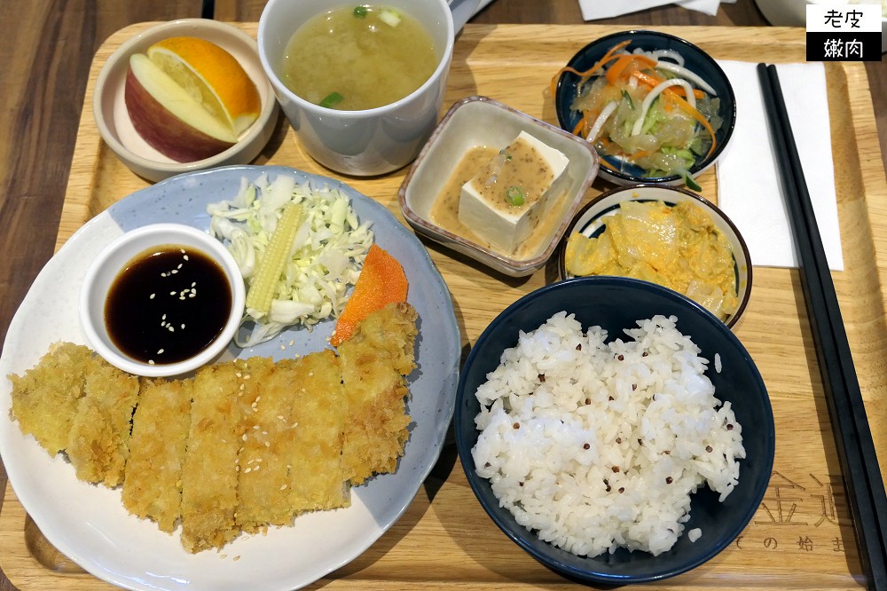 花蓮簡餐推薦 | 東大門夜市旁【黑金通】百年老洋房文青風複合餐廳 2021菜單 - 老皮嫩肉的流水帳生活