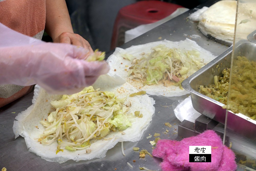 宜蘭羅東潤餅推薦 | 羅東夜市排隊銅板美食 六十年老店【鄭記潤餅】巨無霸潤餅 - 老皮嫩肉的流水帳生活