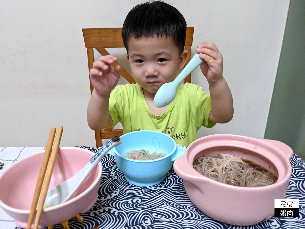 姆士流紅蔥豬油湯炊粉推薦 | 三餐消夜懶人必備古早味 一分鐘就上桌 詹姆士新品開箱心得 - 老皮嫩肉的流水帳生活