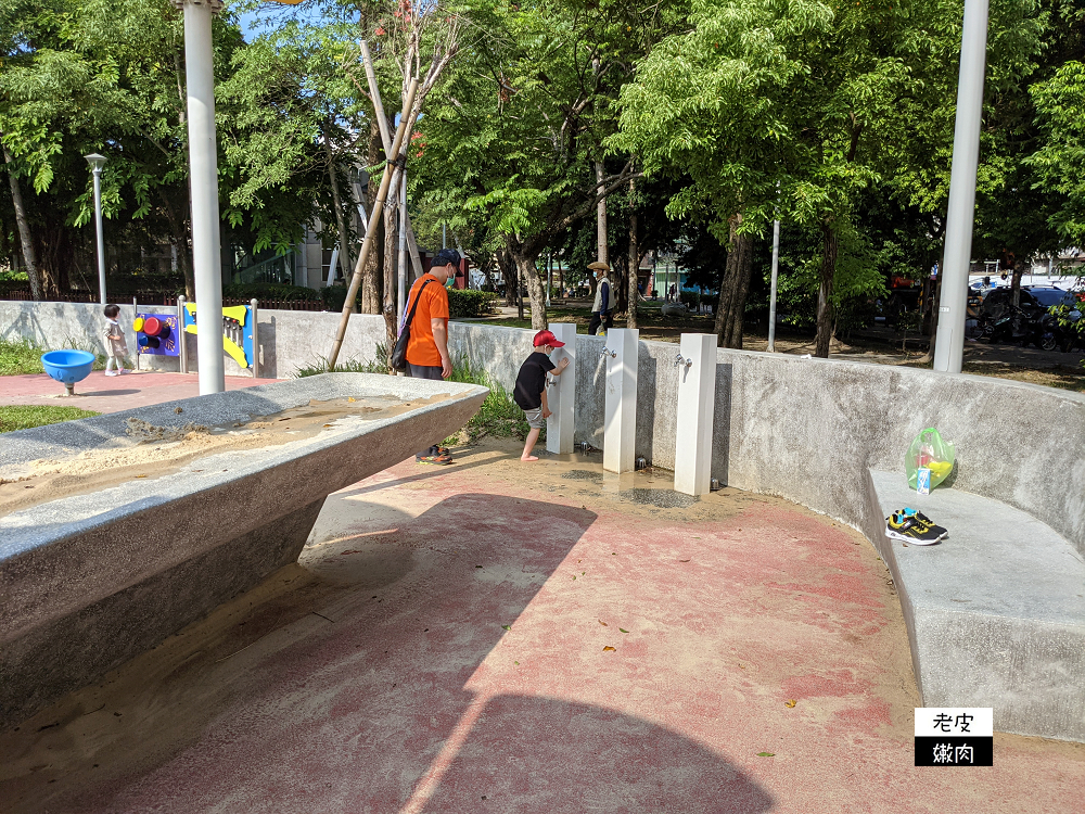 板橋免費親子公園 | 位於住宅區裡的【板橋音樂公園】立體共融遊戲場 寵物友善公園 - 老皮嫩肉的流水帳生活