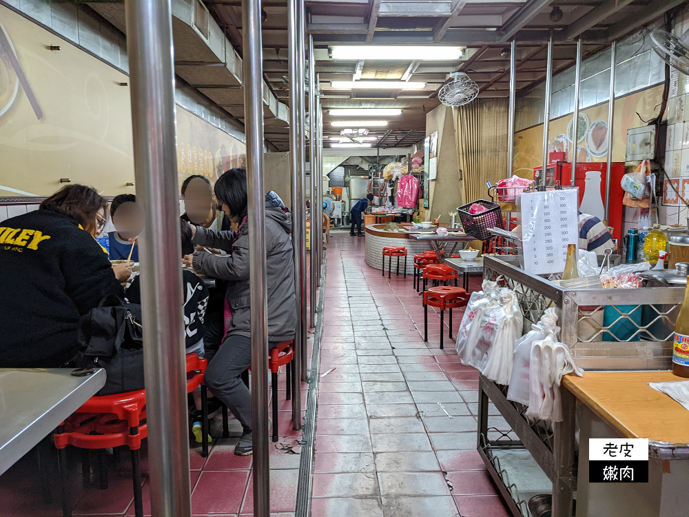 台中車站旁銅板美食 | 超過70年的老味道 【傳正老牌香菇肉羹】 必點肉羹米粉 魯黑輪 油豆腐 - 老皮嫩肉的流水帳生活