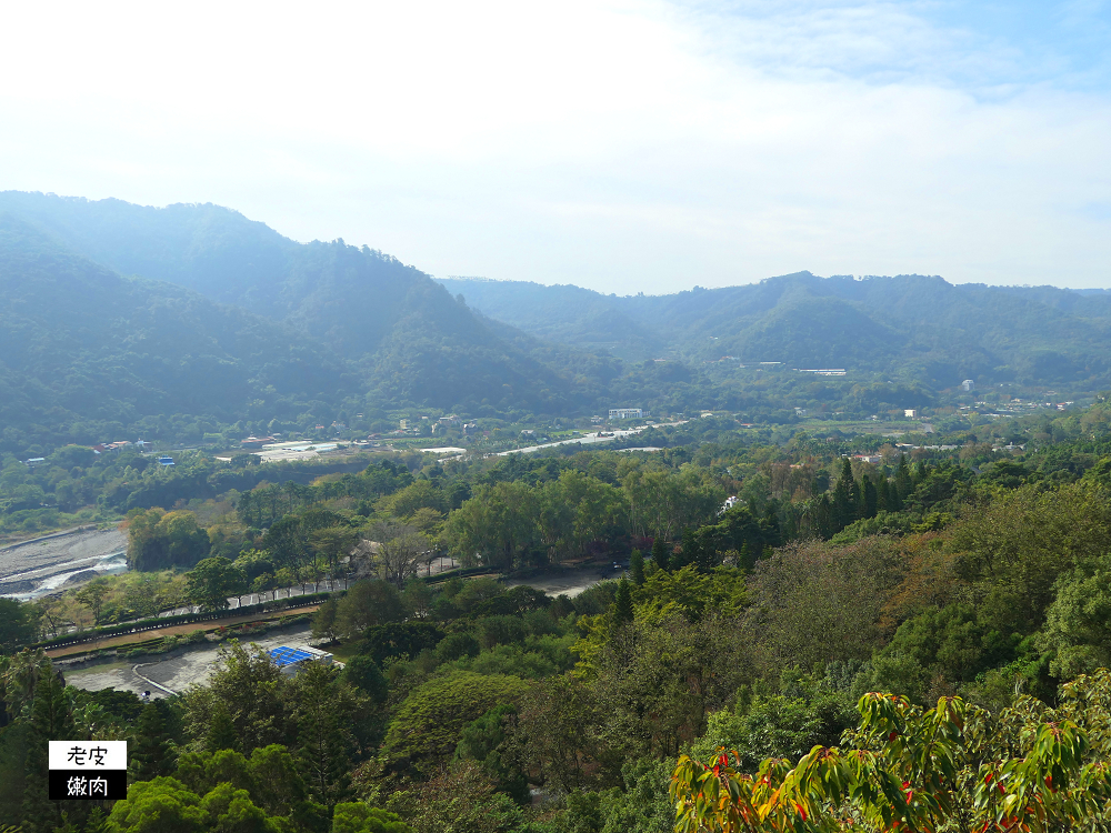 南投山區住宿 | 享受大自然芬多精的【泰雅渡假村】泰雅皇宮主題飯店 小木屋 五行湯屋 免費溫泉 自然生態導覽 - 老皮嫩肉的流水帳生活