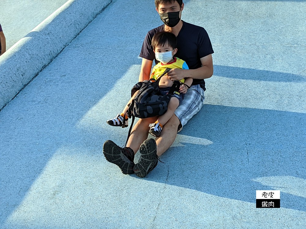 苗栗親子公園|【獅山多功能運動公園】火炎山溜滑梯 漂亮蘑菇公廁 - 老皮嫩肉的流水帳生活