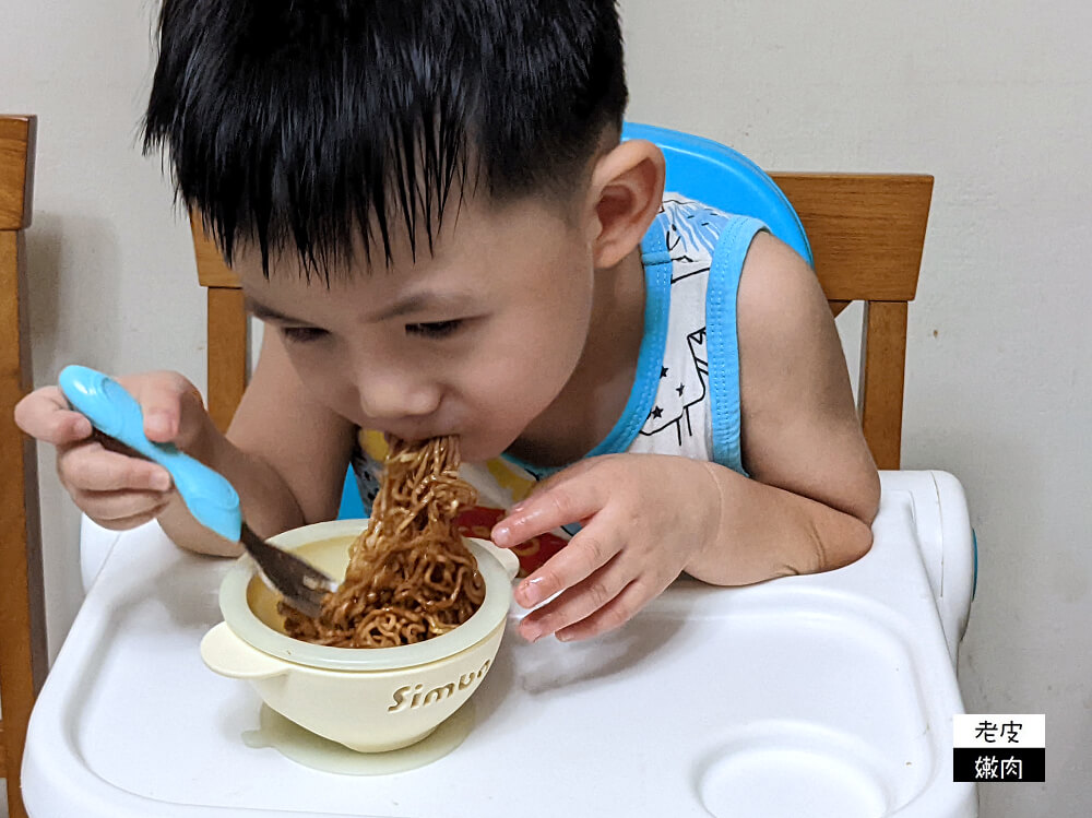 桃園夜市-易牙三杯炒滷味|香氣逼人先滷再炒 消夜下酒菜首選 - 老皮嫩肉的流水帳生活