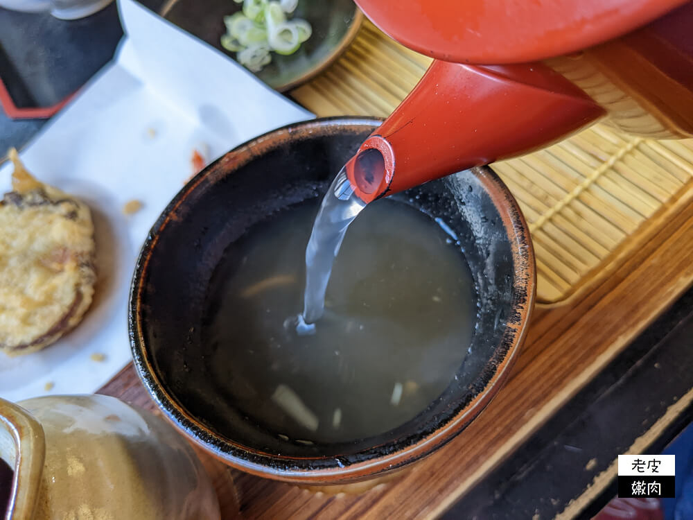 北海道賞楓行必去|札幌近郊定山溪溫泉在地美食【生蕎麦 紅葉亭】 - 老皮嫩肉的流水帳生活