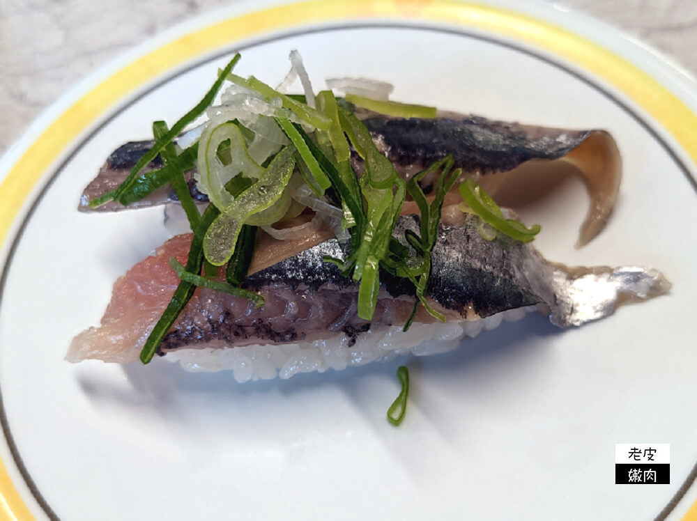 札幌薄野地鐵食記|100円起的【回転遊ぎり寿し】迴轉盤上沒有壽司是因為現點現做 - 老皮嫩肉的流水帳生活