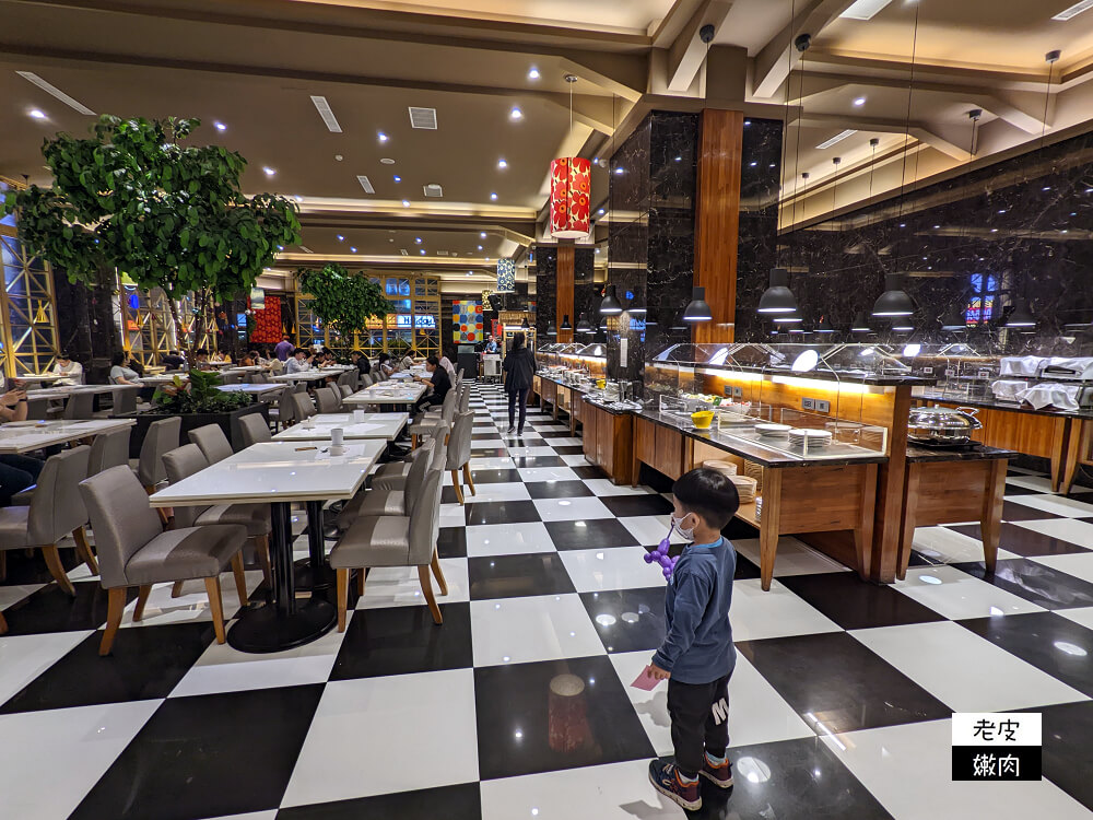 花蓮市區住宿推薦|花蓮車站前的康橋大飯店 免費消夜早餐還有24小時飲料 - 老皮嫩肉的流水帳生活