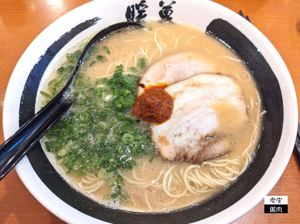 日本沖繩拉麵-暖暮拉麵|最接近台灣人胃的拉麵 國際通美食 - 老皮嫩肉的流水帳生活