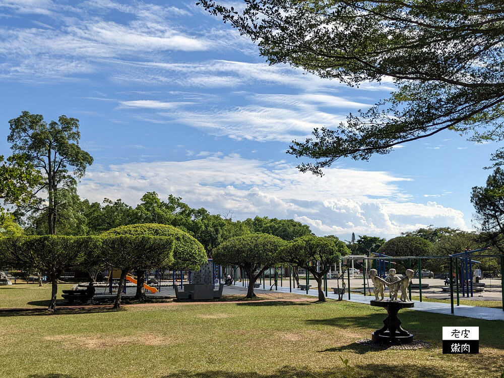 南投免費景點-中興新村兒童公園 挖沙、盪鞦韆、鏡子迷宮超好玩 - 老皮嫩肉的流水帳生活