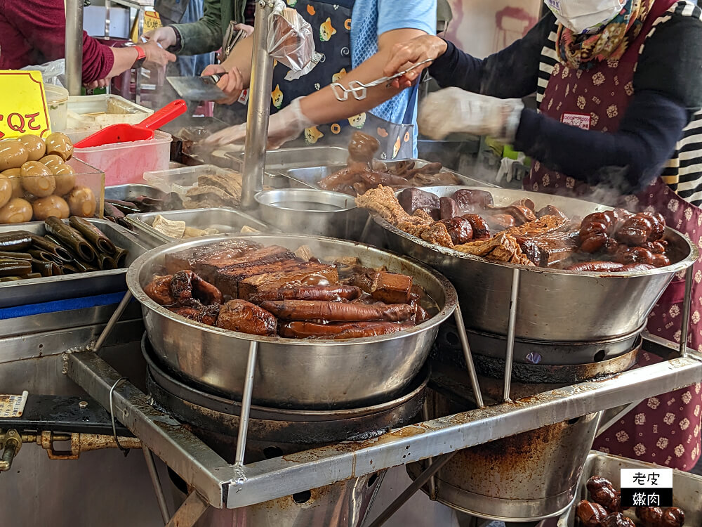 大溪美食食尚玩家-老阿伯現滷豆干|大溪老街連平日都排隊排到轉角的二代店 - 老皮嫩肉的流水帳生活