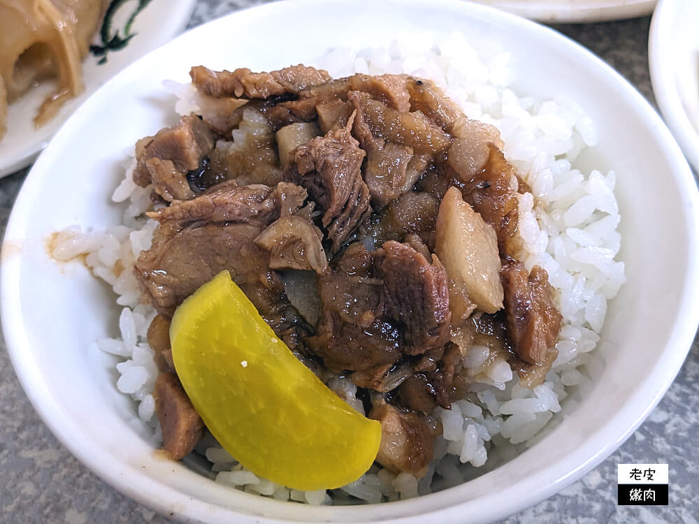 嘉義超人氣早午餐-阿溪火雞肉飯|晚來就吃不到雞片飯 - 老皮嫩肉的流水帳生活