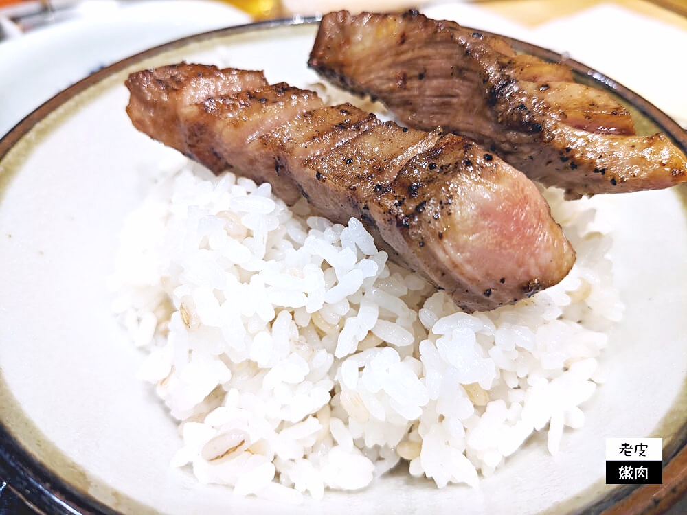 仙台美食-牛たん焼助仙台駅牛たん通り店|牛舌一條通 牛舌湯免費喝 - 老皮嫩肉的流水帳生活