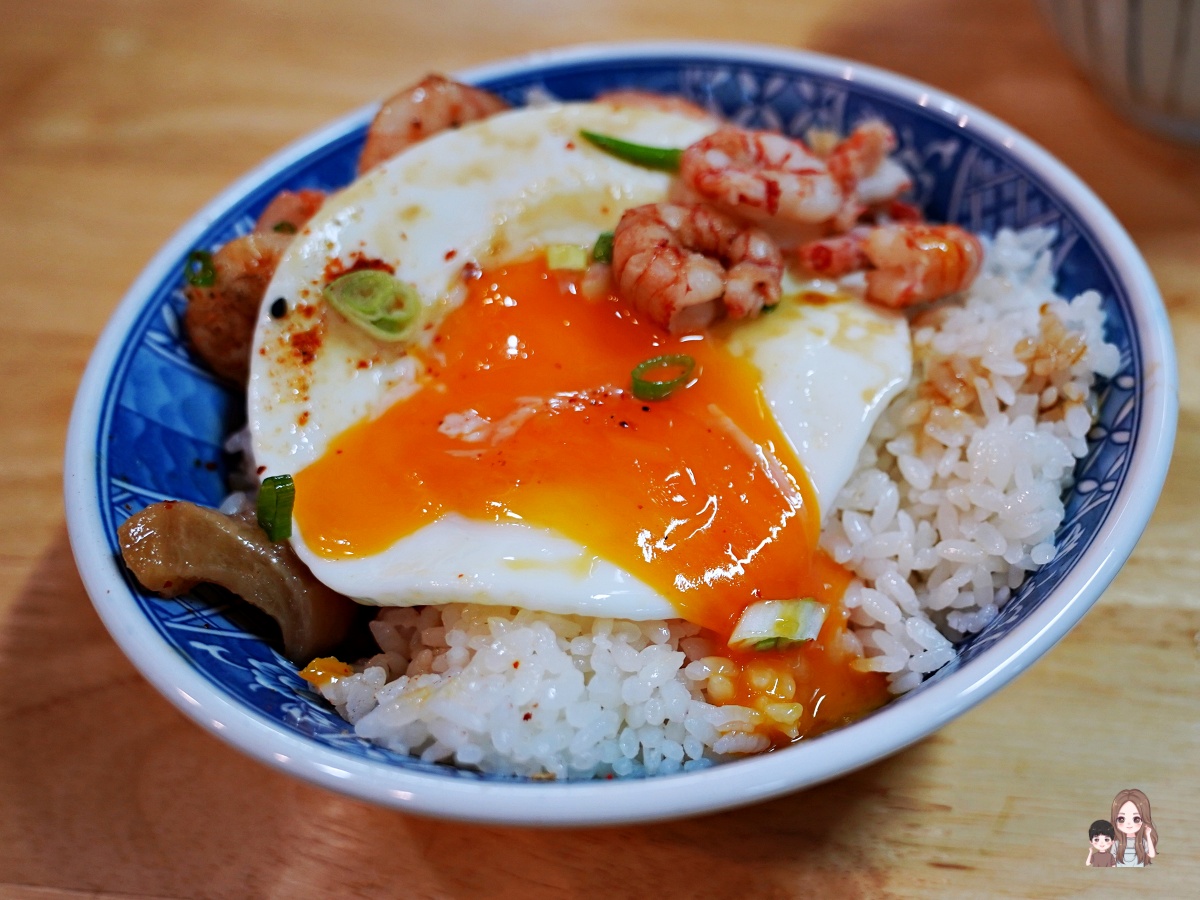 吳姳麵館要吃什麼-女神蝦扯蛋蓋飯