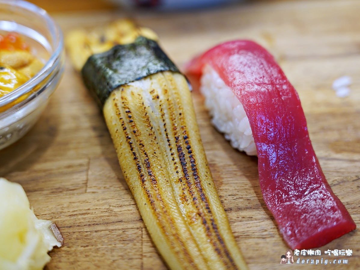 鈺刺身丼